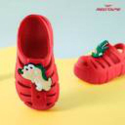 Red Tape  Slip-on Clogs For Boys & Girls  (Red)