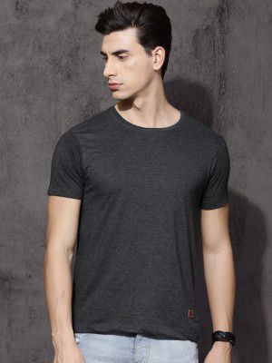RoadsterMen Charcoal Melange Solid Round Neck T-shirt