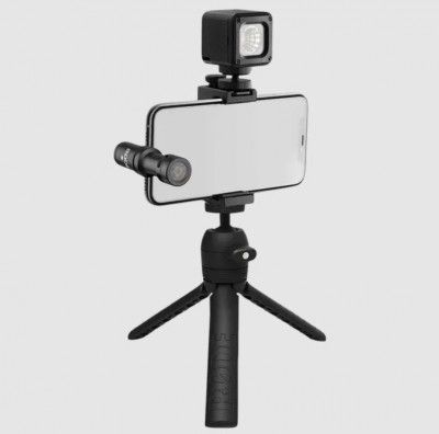 RODE VLOGVMMC Vlogger Kit for Mobile with Mic (Directional Sound Pickup, Black)