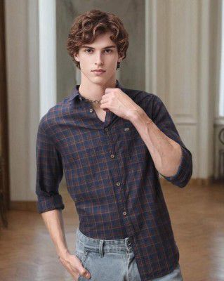 THE INDIAN GARAGE CO Men Checked Slim Fit Shirt with Patch Pocket