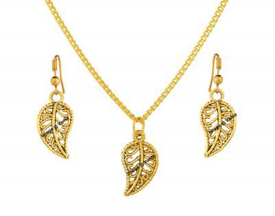 VAMA FASHIONS Antique Gold Oxidised Chain Pendant Earing Set