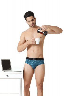 Van Heusen Men's Cotton Blend Classic Solid Briefs