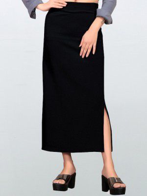 Wuxi Women Black Solid Saree Shapewear